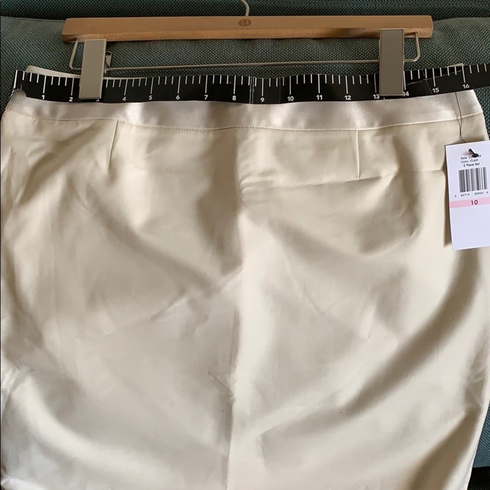 NEW CK classic skirt - Picture 6 of 9